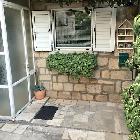 Apartment Get