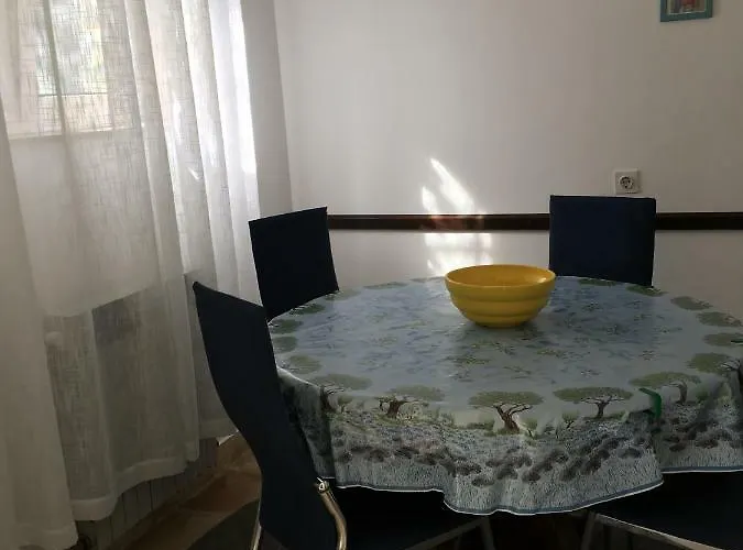 Get Διαμέρισμα *